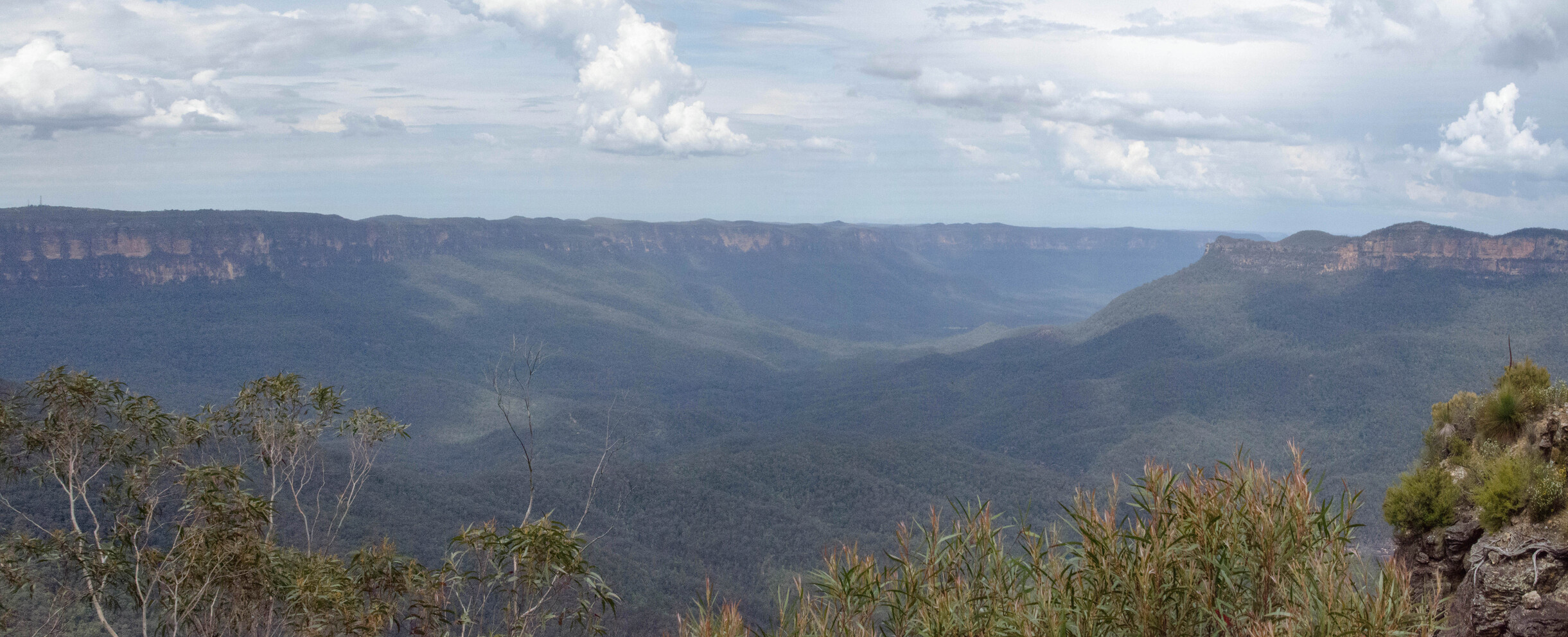 013-Blue_Mountains_Panorama1-th.jpg