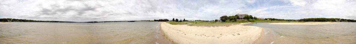 098-beach-panorama-th.jpg