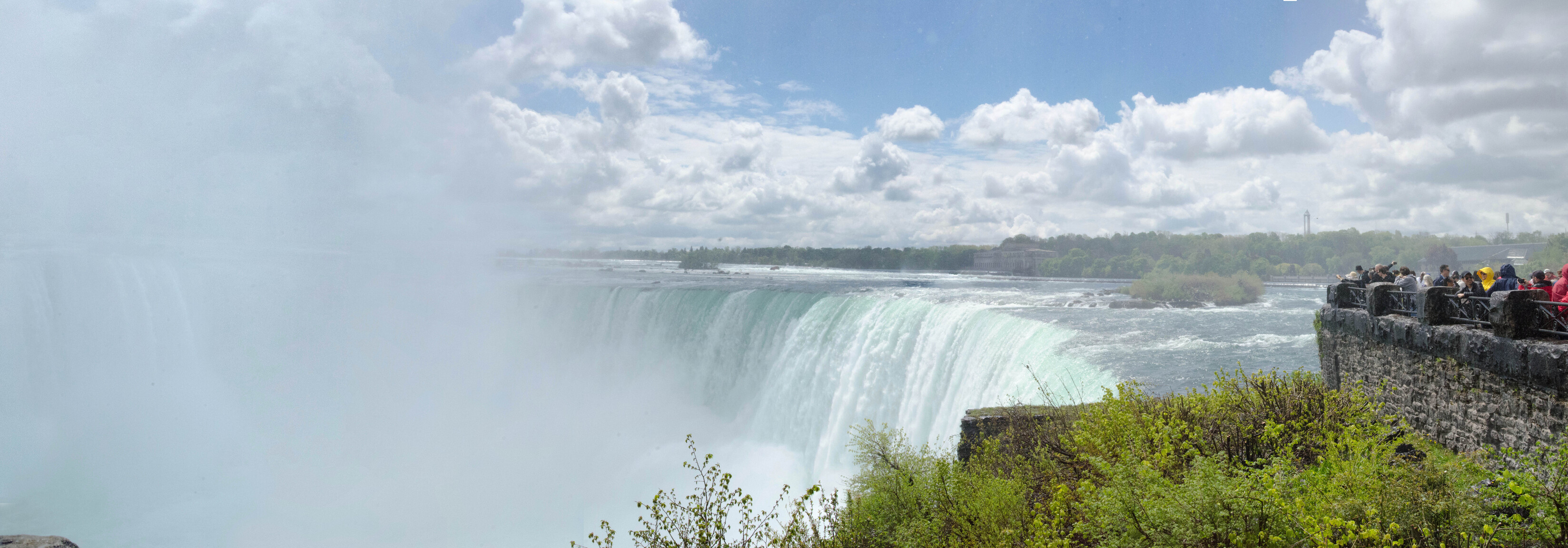 049-Niagara_Falls_Panorama4-th.jpg