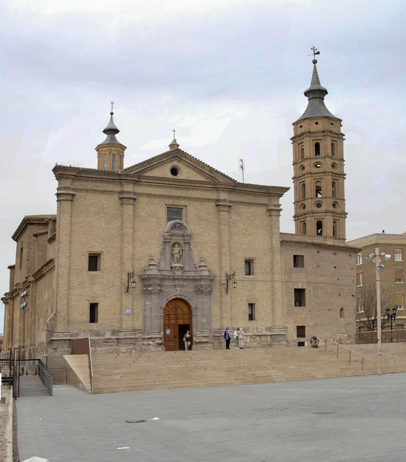 030-Cesar_Augusto_church_Panorama1-th.jpg