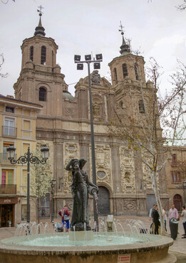 033-Pilar_Cathedral_Panorama3-th.jpg