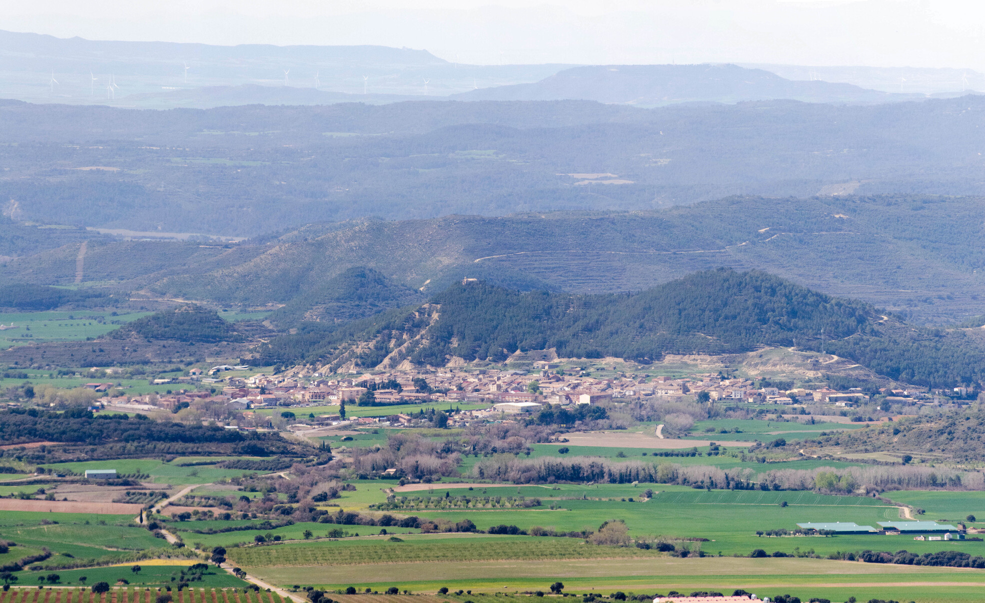 028-Loarre_Castle_looking_south_Panorama4-th.jpg