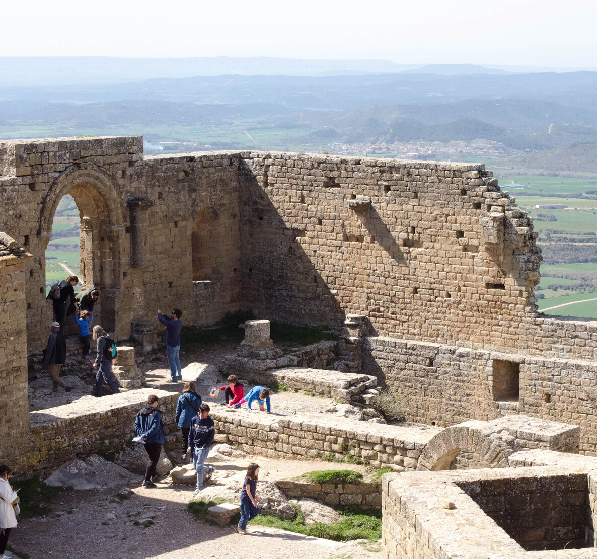 035-Loarre_Castle_Panorama1-th.jpg