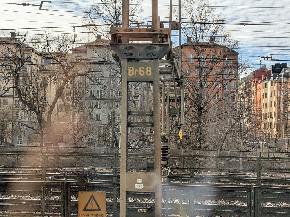 In the outskirts of Stockholm on the Arlanda Express. 009-PXL_20260320_092734492.RAW-01.COVER-th.jpg