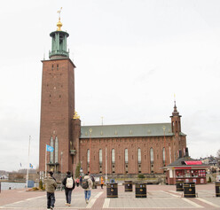 076-city_hall_Panorama1-th.jpg