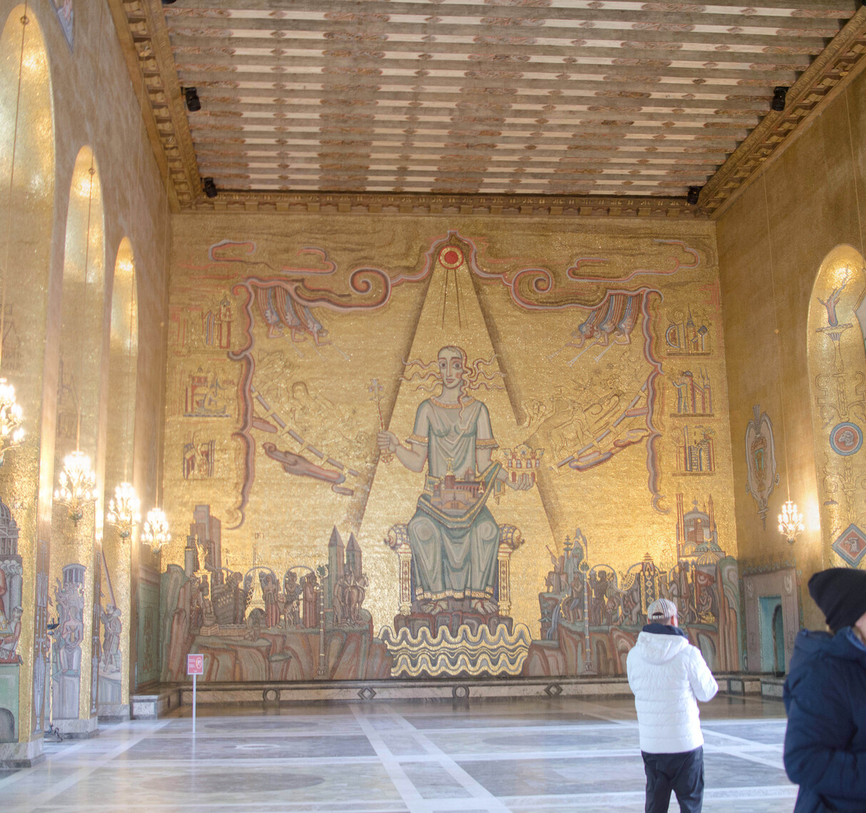 035-golden_room_Panorama2-th.jpg