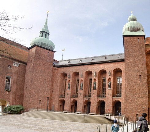 045-courtyard_Panorama4-th.jpg