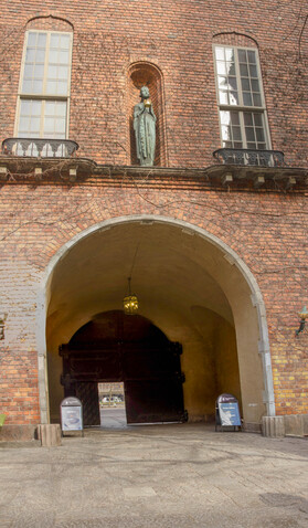 050-courtyard_Panorama7-th.jpg