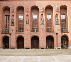 052-courtyard_Panorama1-th.jpg